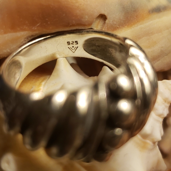 Silpada Beaded Dome Ring - Picture 2 of 3